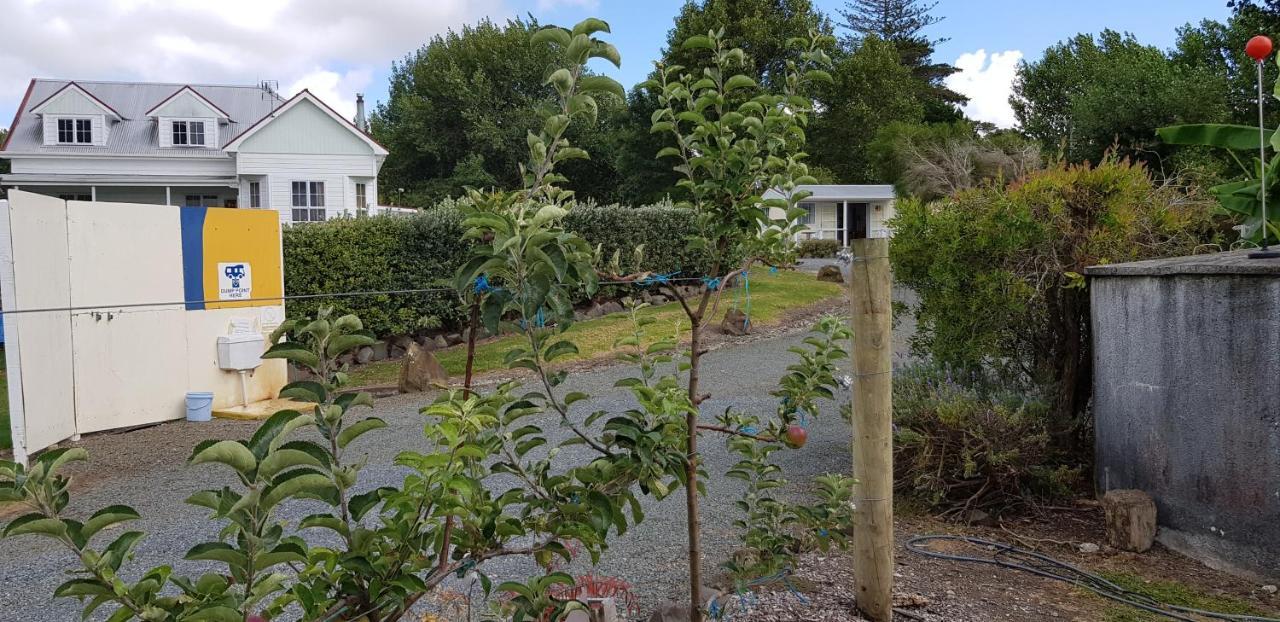 Matakohe Holiday Park Exterior photo