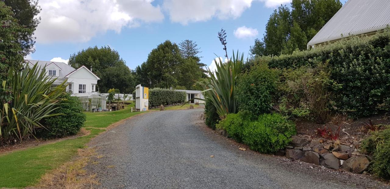Matakohe Holiday Park Exterior photo